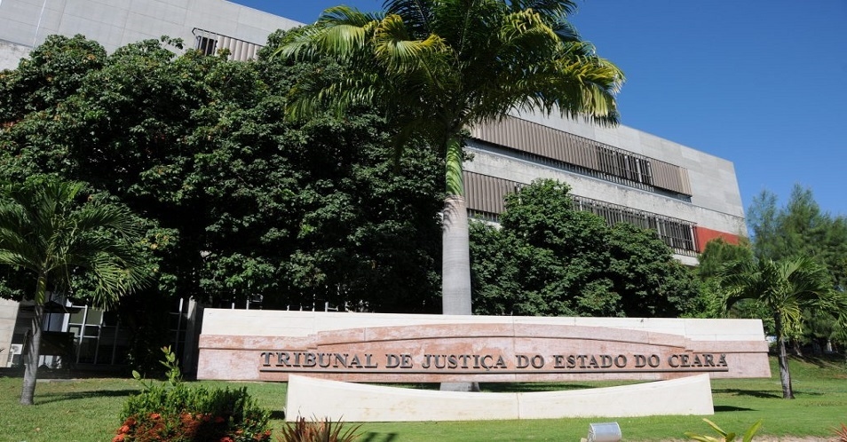 Banner de capa da notícia Concurso TJ-CE com 328 vagas tem edital confirmado para julho.